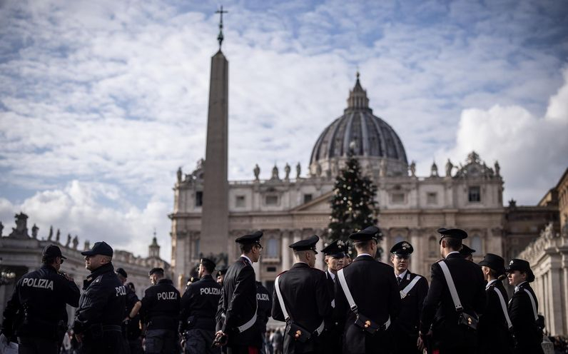 Roma se prepara para recibir a 35.000 personas para velar a Benedicto XVI y a 60.000 para su funeral el jueves