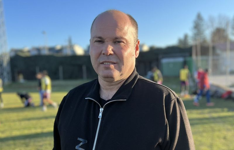 Manuel Lovato, presente en los entrenamientos del filial y la cantera del Salamanca UDS