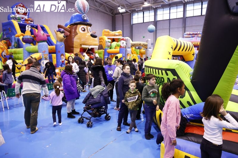 Los más pequeños disfrutan de Navidiver en su penúltima jornada
