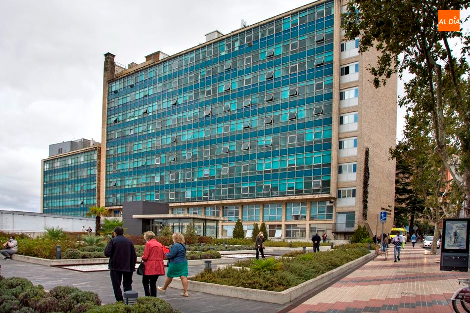 Cerca de 30.900 salmantinos, pendientes de su primera consulta en atención especializada