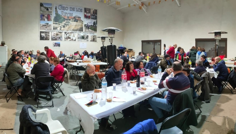 Una nueva edición de la Matanza Tradicional reúne a vecinos y allegados en Gejo de los Reyes