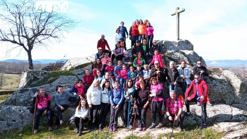 El club de senderismo Abadengo descubre las arribes de Barruecopardo 