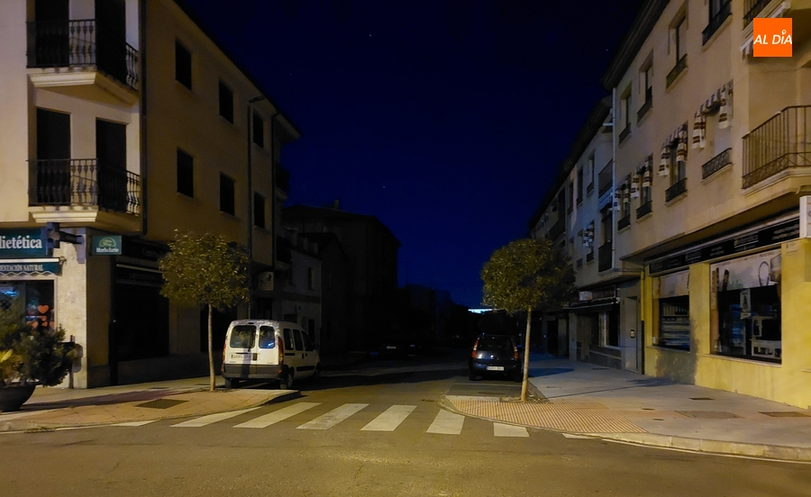 Madrugada completa de apagón en el corazón del barrio de San Andrés