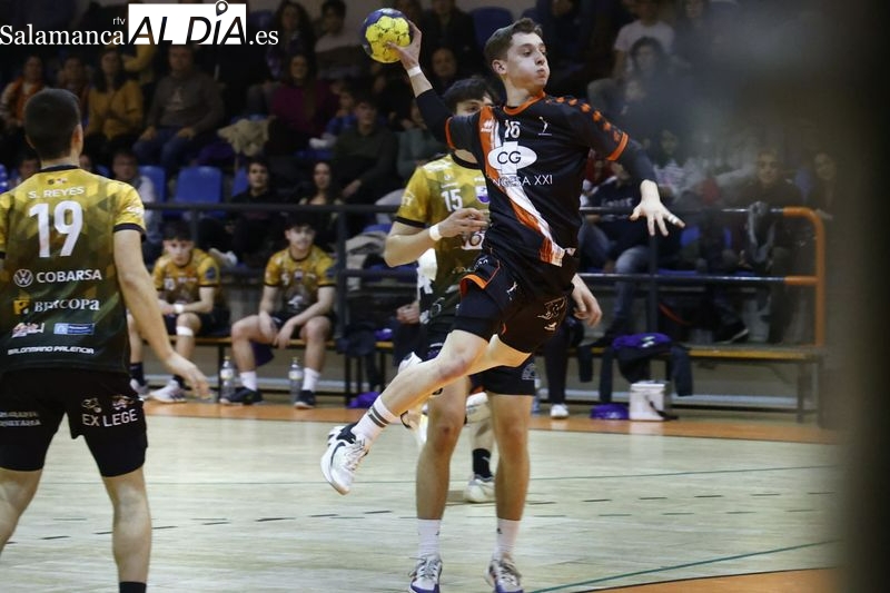 El BM Salamanca corta su mala racha a costa del Balopal (23-17)