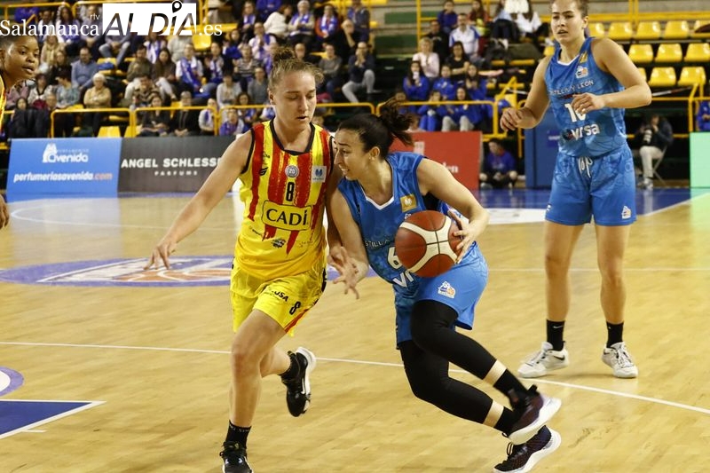 El Perfumerías Avenida sobrevive a la polémica para vencer al Cadí La Seu en el regreso del parón (63-47)