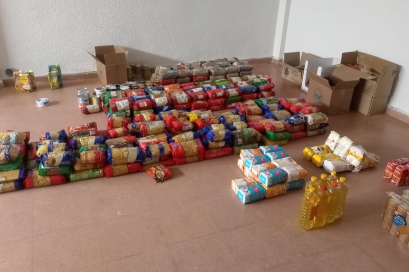 La solidaridad vecinal logra recaudar más de 460 kilos de alimentos en la VII Milla Solidaria