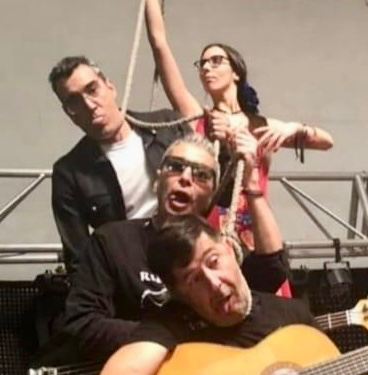 Rumba Estrés desembarca en Huerta con un animado concierto y su gira ‘Tamos Colgaos’