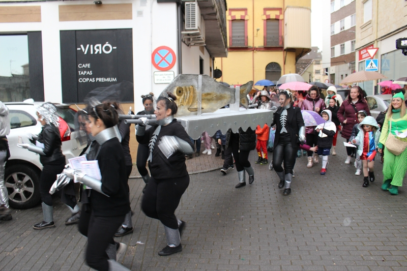 ‘Batucada sardinera’ para despedir el Carnaval en Guijuelo