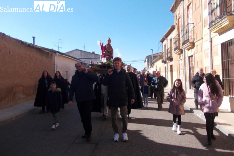 Babilafuente se vuelca con San Blas para celebrar su día grande