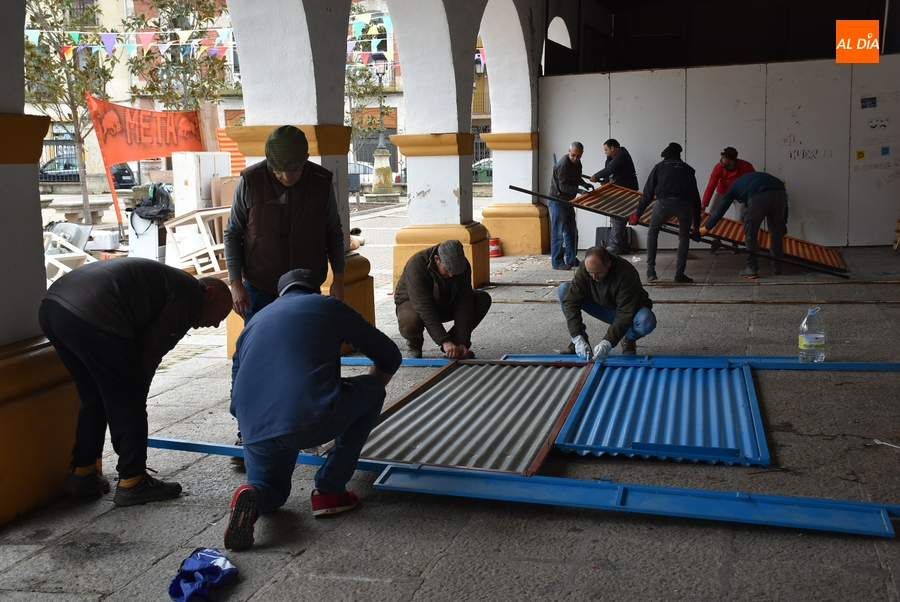 Llega la hora del desmontaje de las casetas de la Plazuela del Buen Alcalde