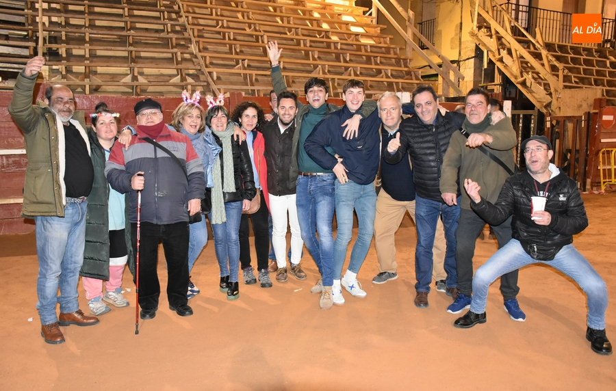 Eh, sácanos una foto: Iniciando el Carnaval en la calle