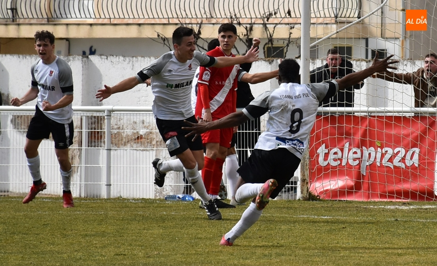 El Ciudad Rodrigo se reencuentra con la victoria con una remontada culminada en el 91’
