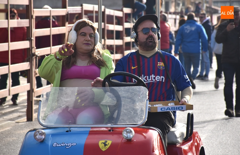 Shakira y ‘Picao’ no se pierden un Domingo de Carnaval con mucha música y temperatura perfecta