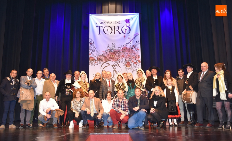 Rafa Cruz relata su historia pegada al campo rememorando además sus singulares ‘Tiempos de Espera’