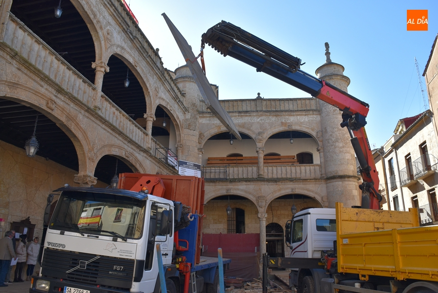 El ágora mirobrigense se termina de despedir del Carnaval a ras de suelo