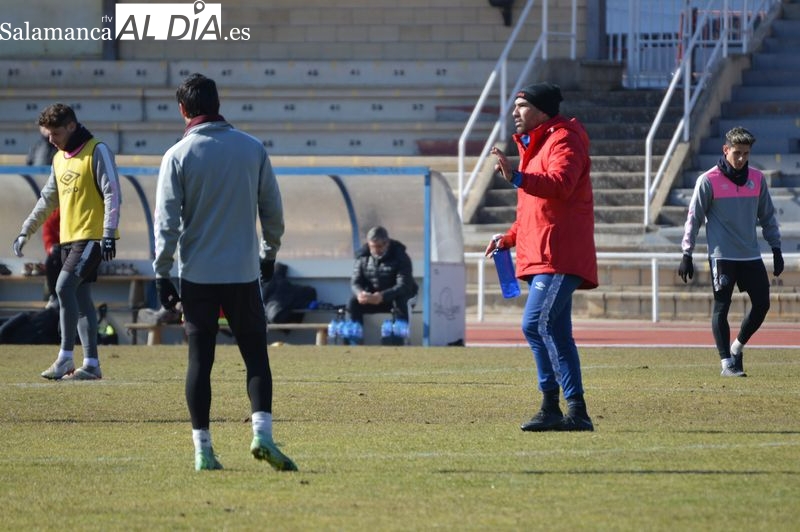 Jehu vuelve a probar con defensa de cuatro para juntar a Gabri Salazar y Álvarito en el ataque del Salamanca UDS