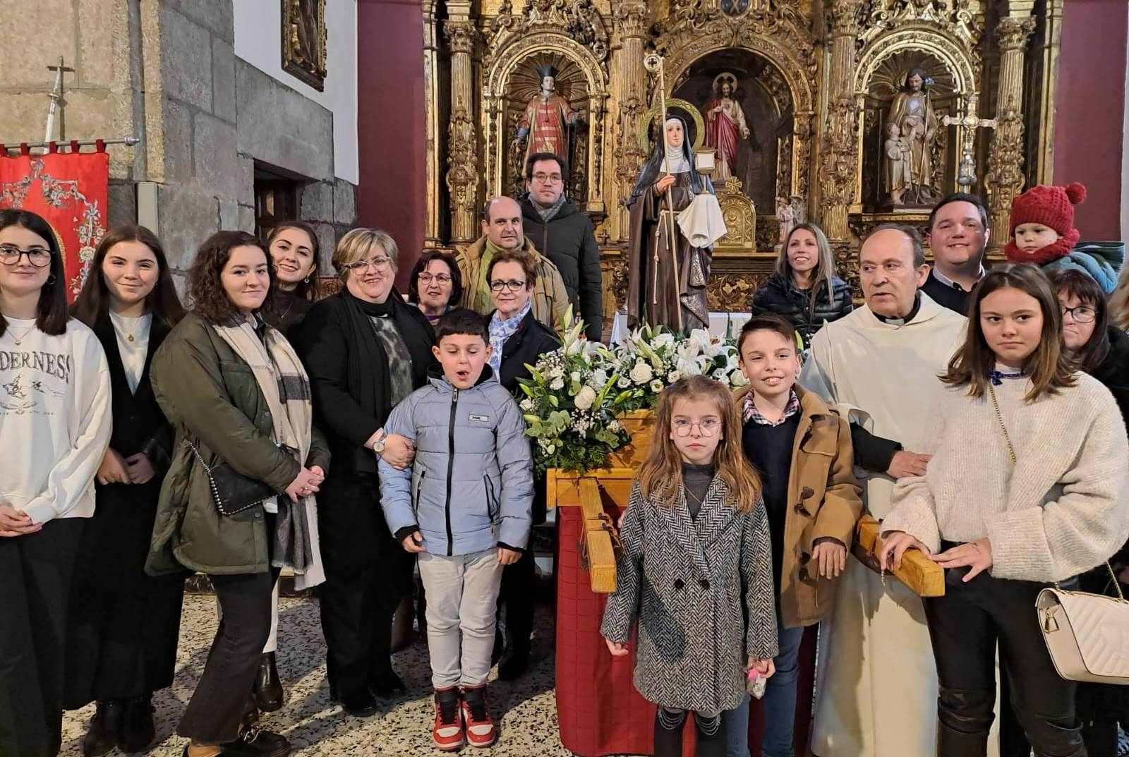 San Andrés bendice su nueva imagen de Santa Clara