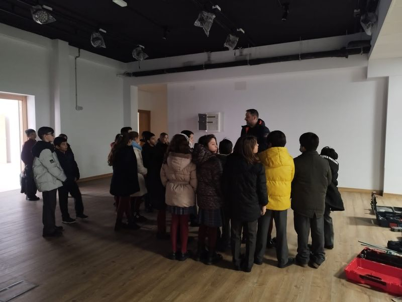 Los alumnos del San Juan Bosco visitan la Escuela Municipal de Música y Danza Santa Cecilia