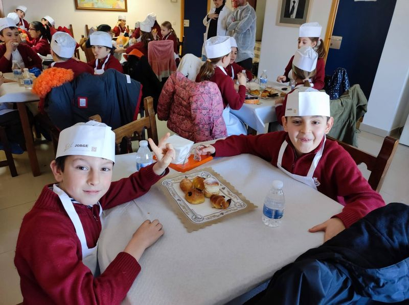 Los alumnos del San Juan Bosco se convierten en reposteros