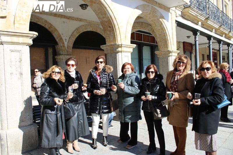 Las mujeres albenses celebran el día de Santa Águeda