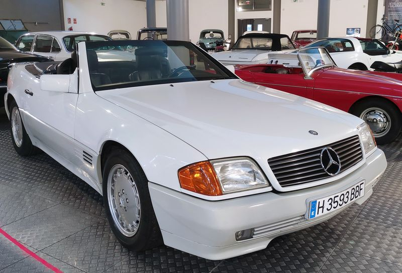 El descapotable que usó el famoso pintor salmantino del siglo XX