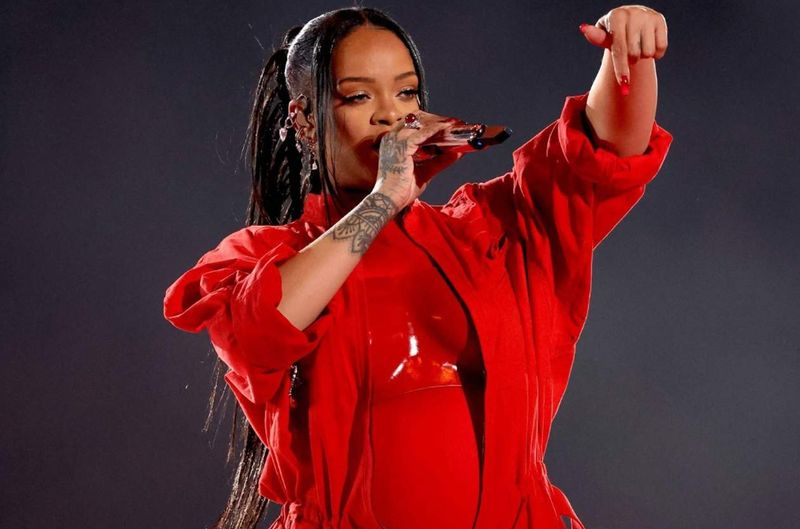 El VÍDEO del espectacular regreso de Rihanna, embarazada, en la Super Bowl