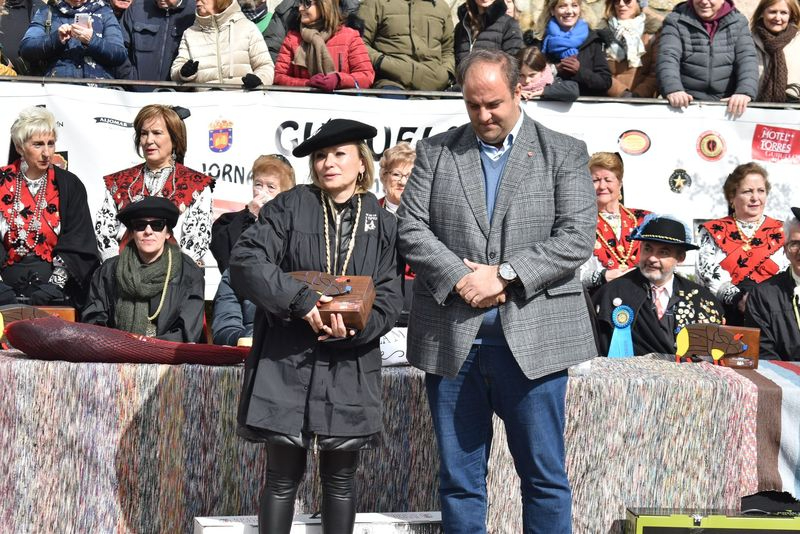 Jornada matancera en Guijuelo dedicada a la cofradía gastronómica y al folklore tradicional
