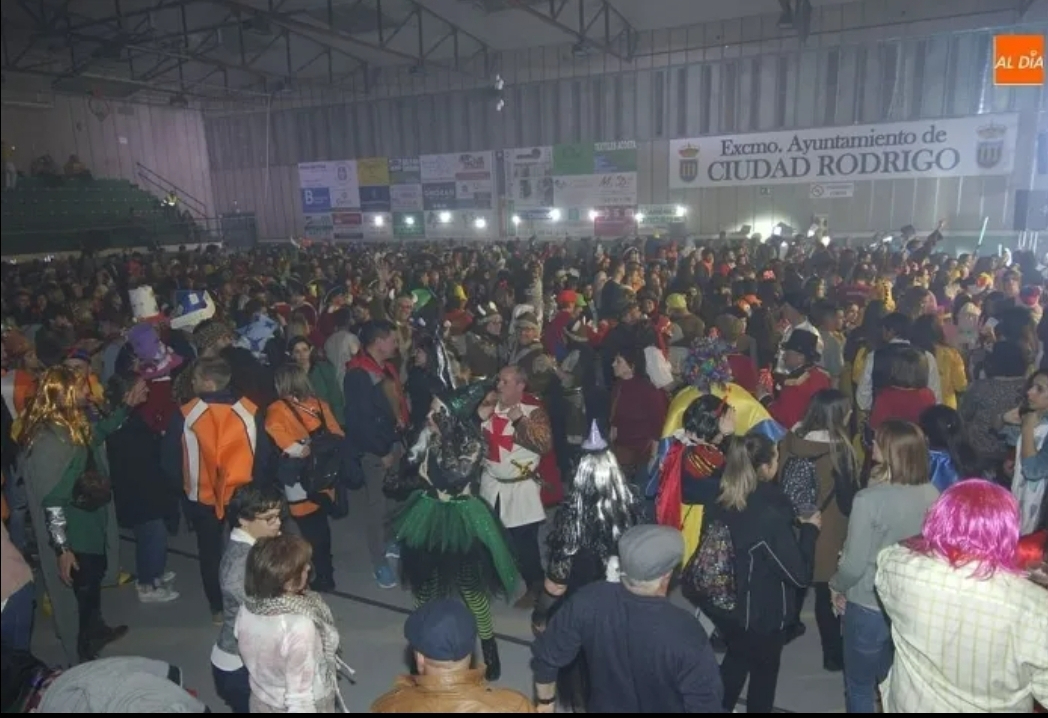 El Ayuntamiento da marcha atrás al patrocinio de Mahou tras el aluvión de críticas 