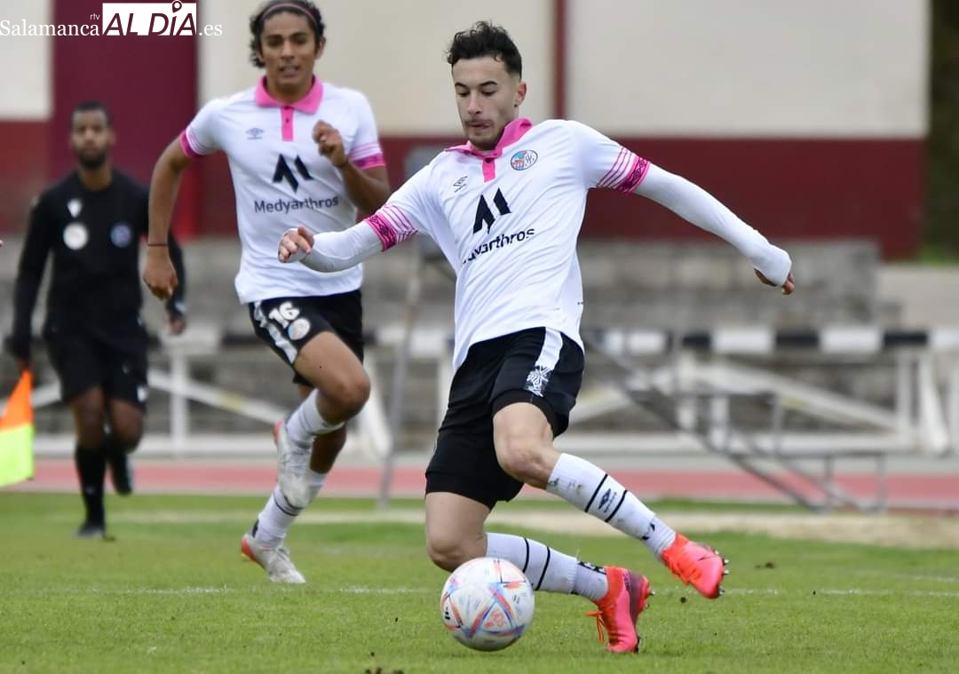 La historia de Dani Sánchez: de debutar con el primer equipo del Salamanca UDS a no poder entrenar por las clases