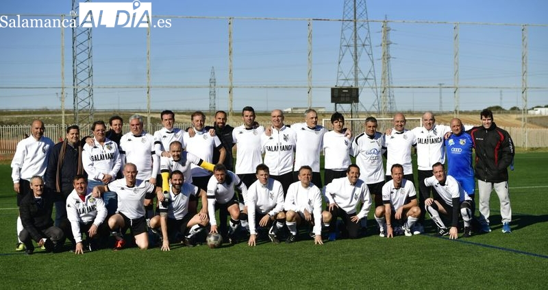 Los veteranos de la UDS disfrutan de un amistoso con los del Zamora en memoria del exjugador José Manuel González
