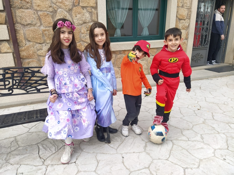 Los ‘peques’ de Barruecopardo disfrutan del Carnaval