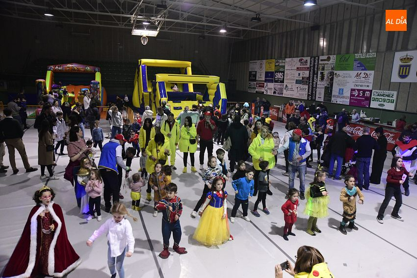 El baile de disfraces infantil está también de vuelta al Carnaval