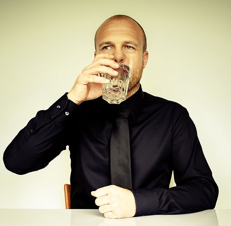 El gesto que te ayudará a quitar el hipo en diez segundos