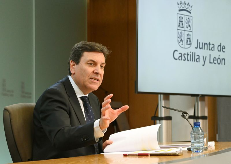 Carriedo anuncia un relevo en la gerencia regional de Salud