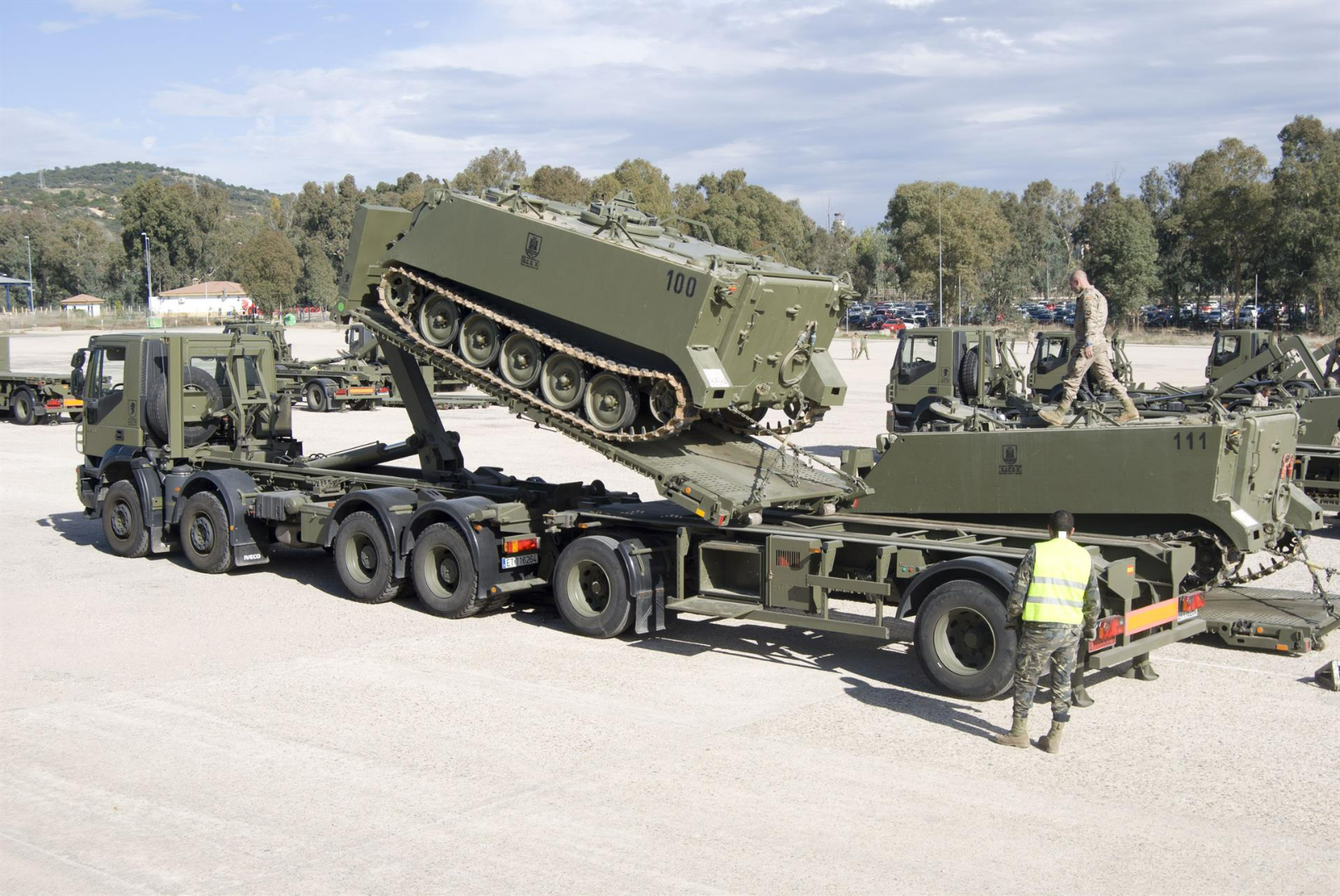 España enviará el próximo lunes a Ucrania 20 vehículos blindados de transporte de personal