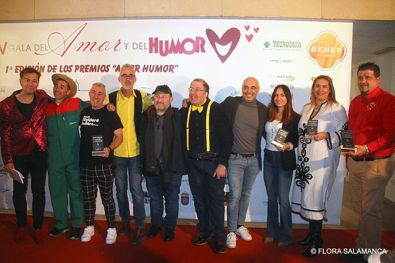 Emotivo estreno de los Premios Amor Humor en Salamanca