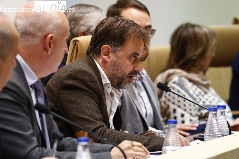 El alcalde retira a Castaño las delegaciones de Turismo y Relaciones con las Universidades 