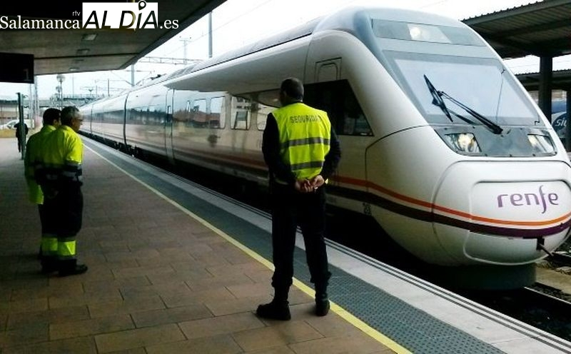 Esto es reírse de Salamanca o cachondeo, las respuestas de los usuarios tras una publicación de Renfe 