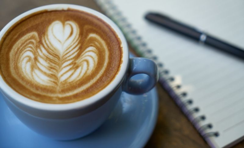 ¿Sabías que el café con leche es antiinflamatorio?