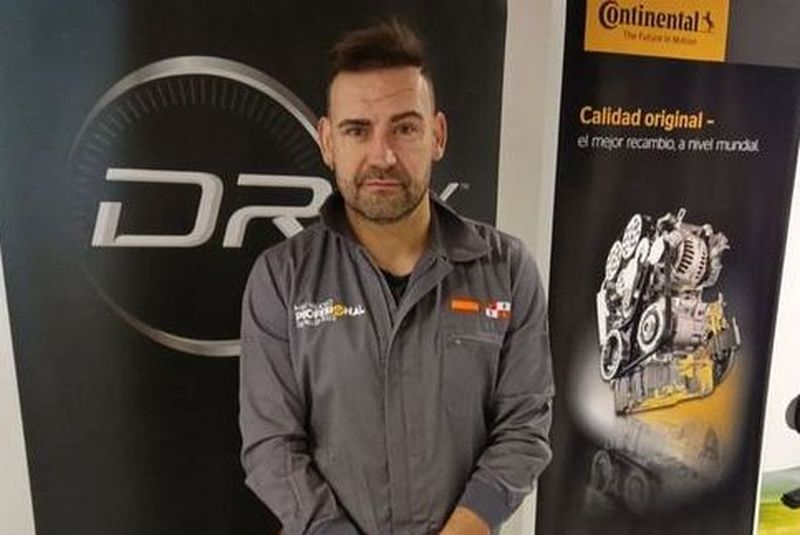 Javier Sendín, el salmantino que se ‘ha colado’ entre los mejores mecánicos de España 