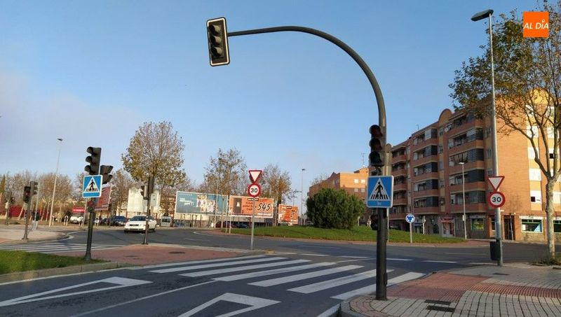 Instalados avisadores acústicos en la ciudad para mejorar la seguridad vial de las personas con discapacidad visual 