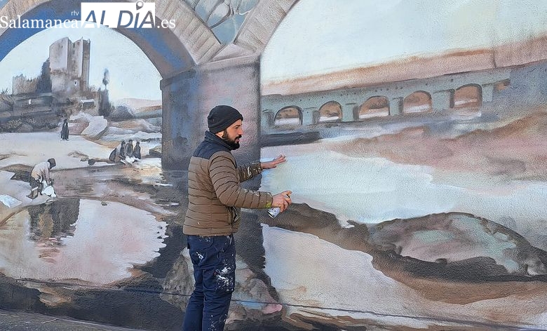 Un enorme mural para recordar el pasado de este pueblo salmantino