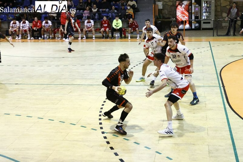El BM Salamanca vence en casa al BM Arroyo (31-22)