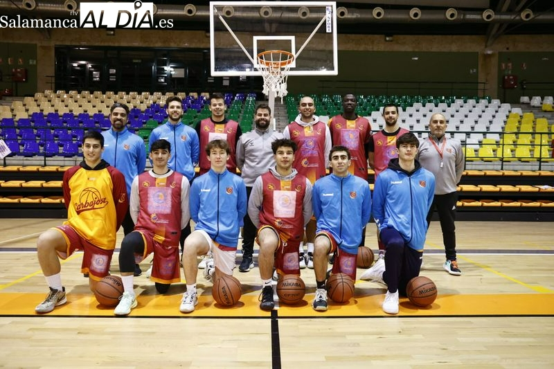 El CD Carbajosa se proclama campeón y asciende a Liga EBA