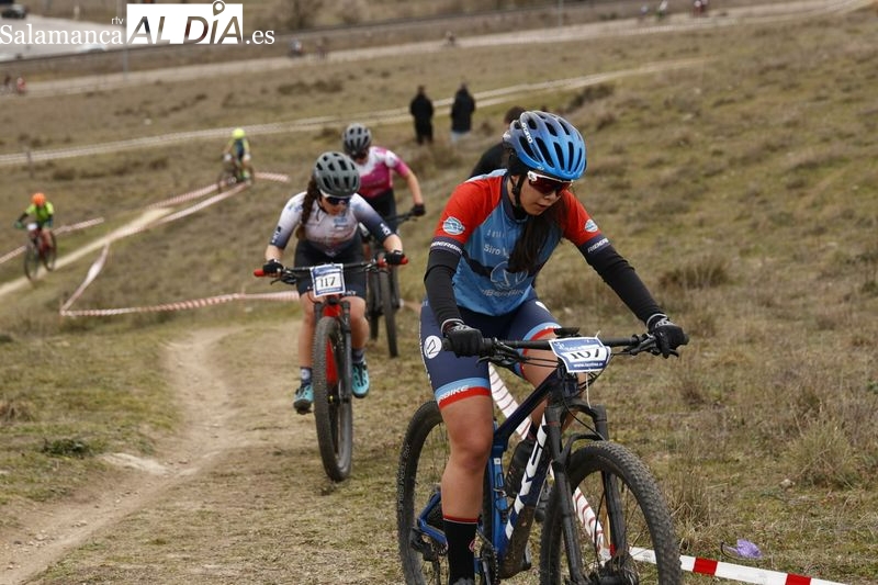 Más de 200 participantes se dan cita en el Campeonato de Castilla y León de BTT de la Escuela de Ciclismo Salmantina