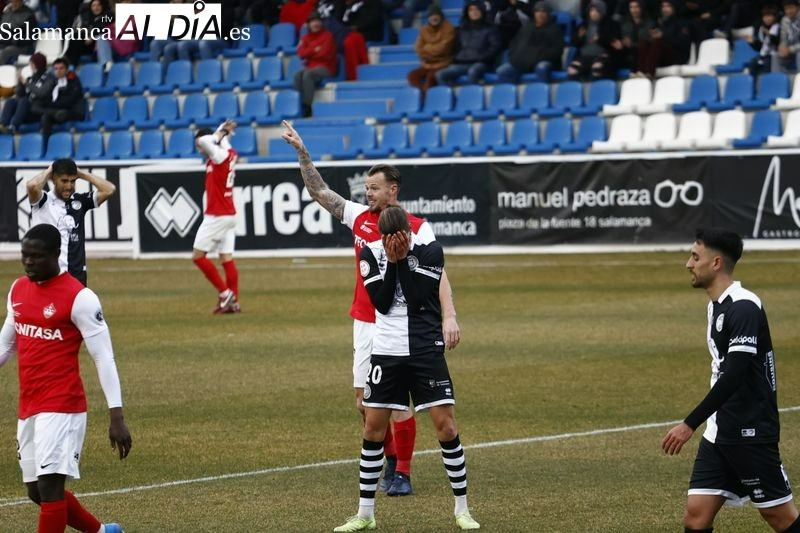 Beneit: En todo lo que llevo jugando al fútbol siempre he ocupado posiciones interiores y ahí puedo dar mi máximo nivel en Unionistas