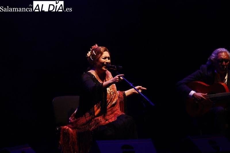 Estrella Morente hace vibrar el CAEM