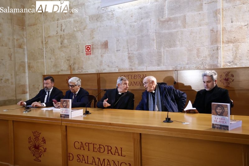 Clausura de la exposición The Mystery Man con la presentación en España del libro La vida de Jesús de Andrea Tornielli
