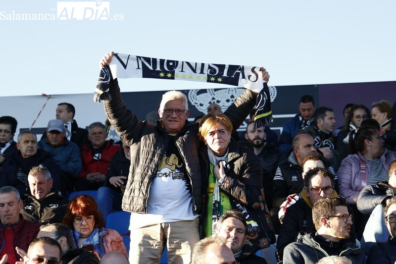 2.135 espectadores no se quedan en casa y se divierten en el Reina Sofía con Unionistas