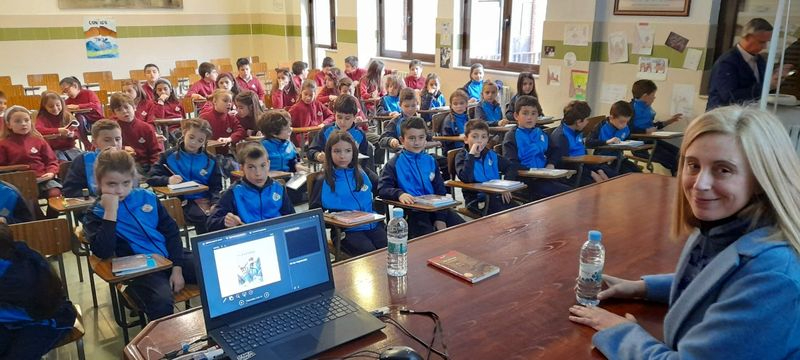 Visita de la autora Beatriz Osés al Colegio San Juan Bosco